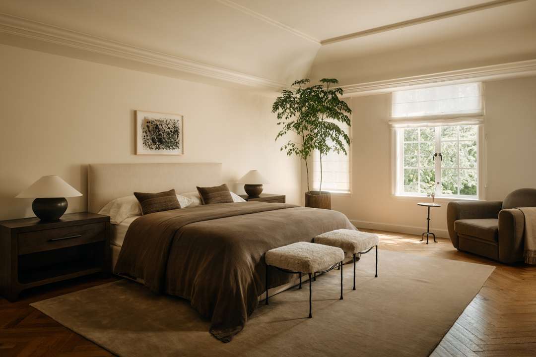 Beverly Hills home's bedroom