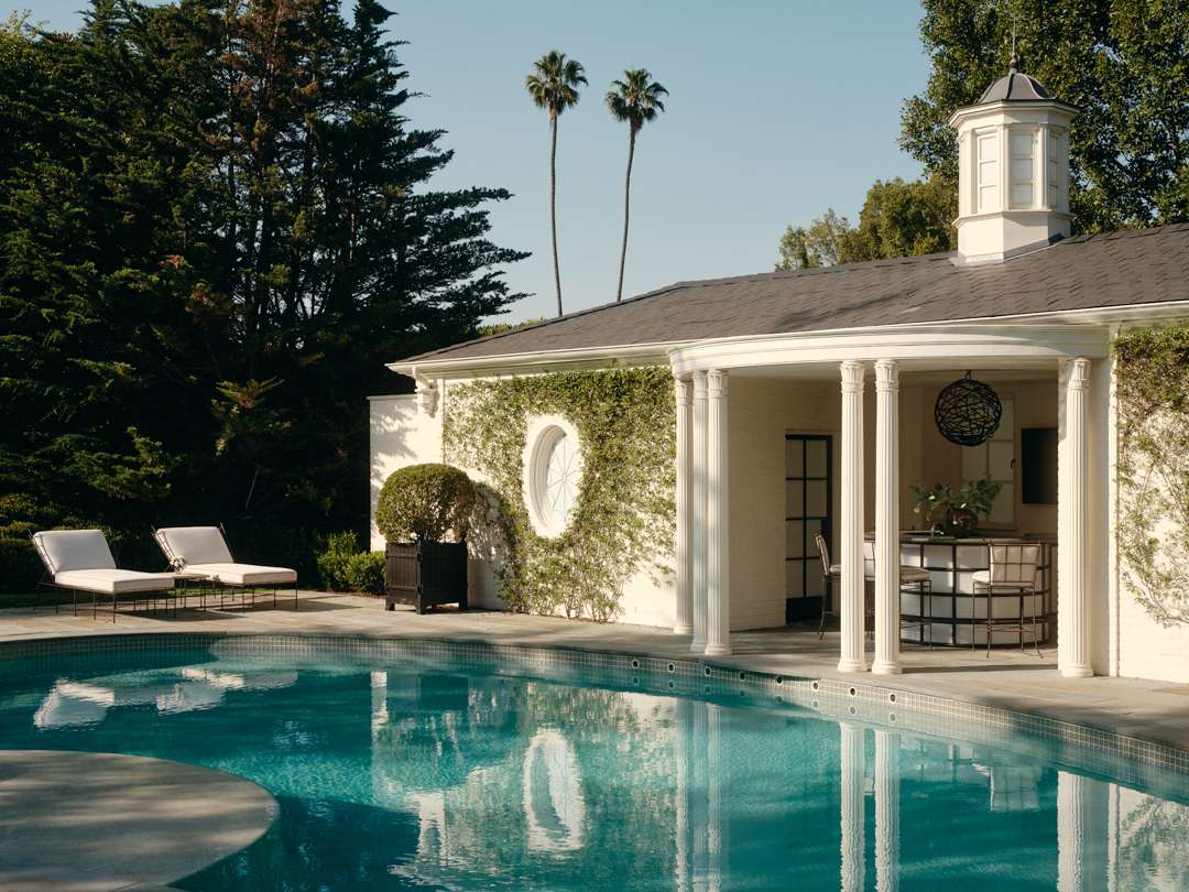 Beverly Hills homes' luxury pool