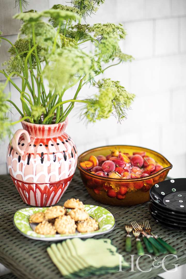 Dessert served in colorful arrangement