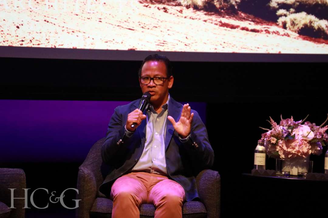 Fernando Wong speaking on panel at East Hampton Art & Design Days