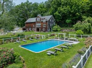 A Historic Bedford Hills Estate That Was Once a Stop on the Underground Railroad Lists for $5.5M