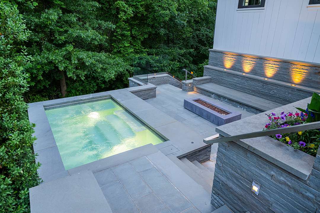Luxury outdoor pool design