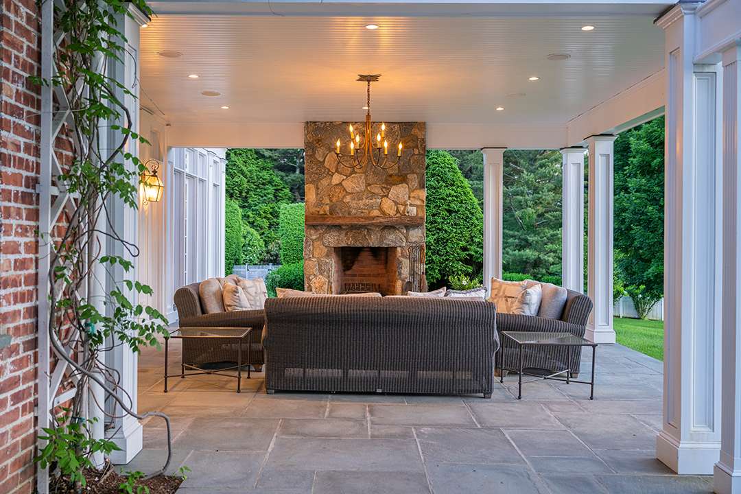 Todd Boehly's outdoor entertaining area