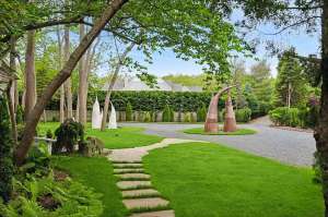 Late Sculptor Hal Buckner and Philanthropist Dorothy Lichtenstein’s Art-Filled Southampton Property Is Up for Sale