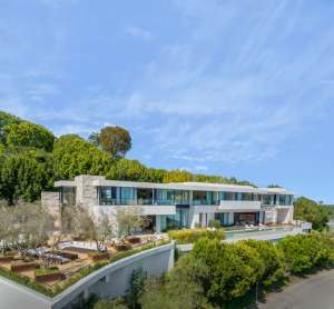 Owners of Erewhon, America’s Priciest Grocery Store, Just Sold Their Bel Air Modern Mansion