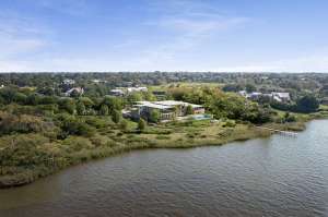 A Sleek, New Mansion Designed by Gabellini Sheppard and Joshua Gurwitz Asks $60M in Water Mill