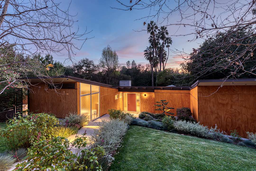 Lily Collins Parts Ways with Her Cool ‘Case Study’ Pasadena Gem in an Off Market Deal
