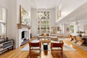 NYC Duplex of Artists Joel Shapiro and Ellen Phelan Goes Into Contract Two Weeks After Listing