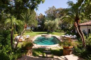 Tom Petty’s Longtime Malibu Compound Changes Hands at a Discount