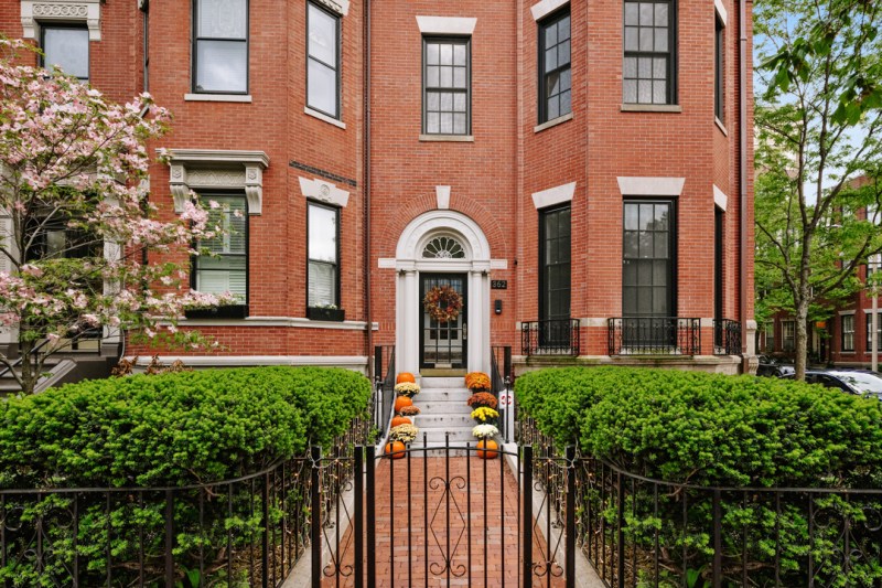 Kroger CEO Buys Boston Townhouse From Former Celtics Owner for Over Its Ask