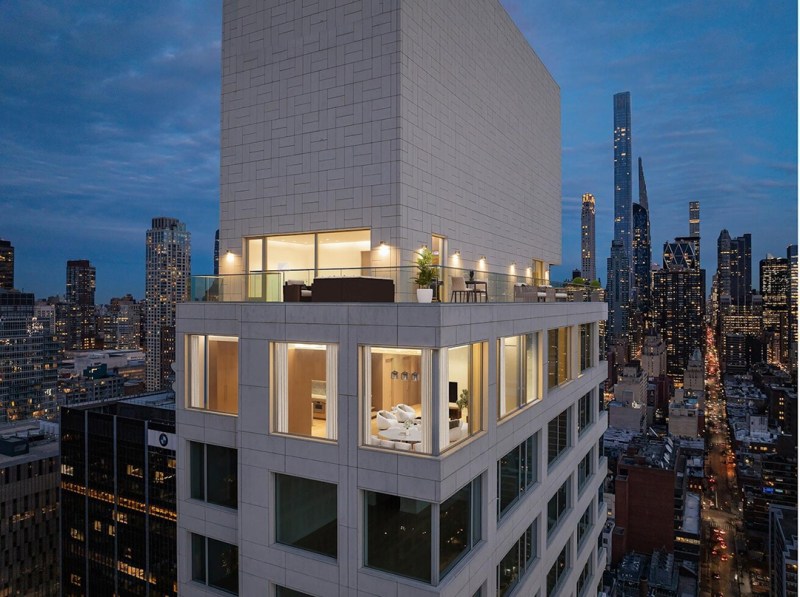 Peek Inside the $15M Penthouse Topping Architect Álvaro Siza's Masterful Hell's Kitchen Tower