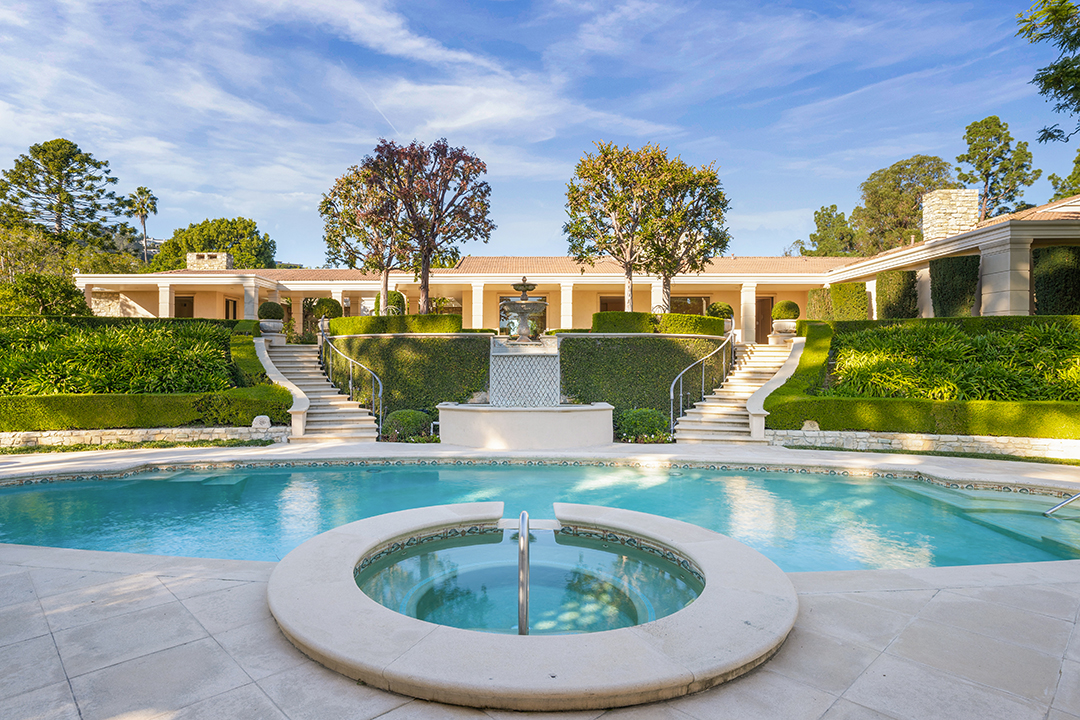 Late Night Legend Johnny Carson’s Former Bel Air Estate Lists for $40M