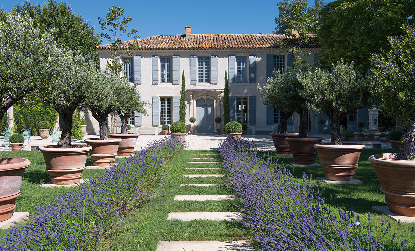 Le Mas d’Anez: A Provençal Estate by Art and Antique Collectors Susan & Wolfgang Hofherr