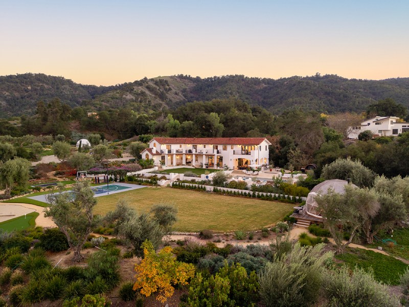 Justin Baldoni Puts His Wellness-Oriented Ojai Estate on the Market as Blake Lively Trial Nears