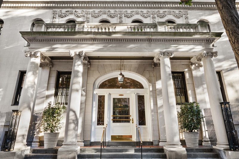 Uma Thurman's Former Manhattan Duplex That She Renovated and Expanded Asks $9M