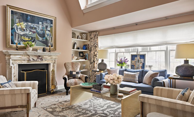 Tour a Duplex Pied-à-Terre in Lenox Hill