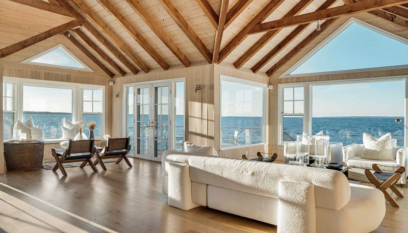 This Amagansett Beach House with a Malibu-Esque Feel Wants $7.75M