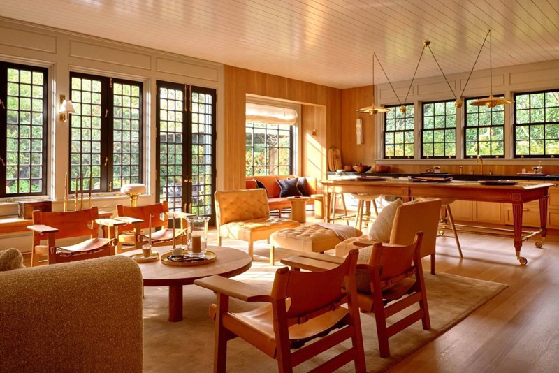 A Fashionable East Hampton Estate Lists for $19.5M on Georgica Road