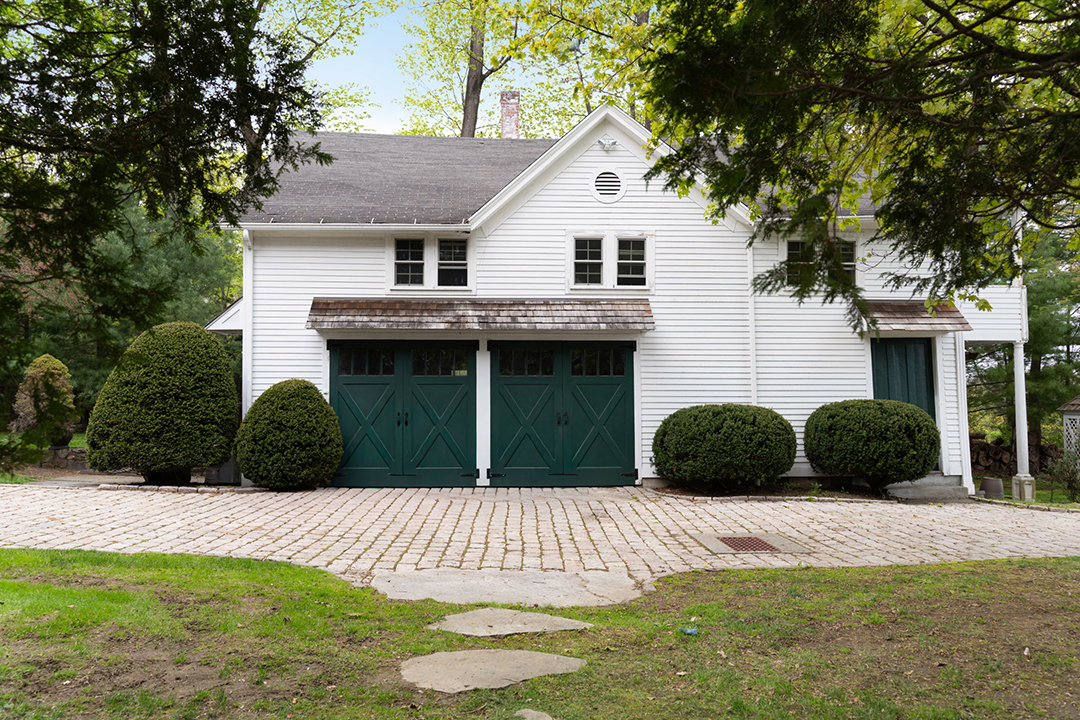 Late Fashion Tastemaker Percy Steinhart’s Dreamy Circa-1874 Estate Lists in Litchfield, CT