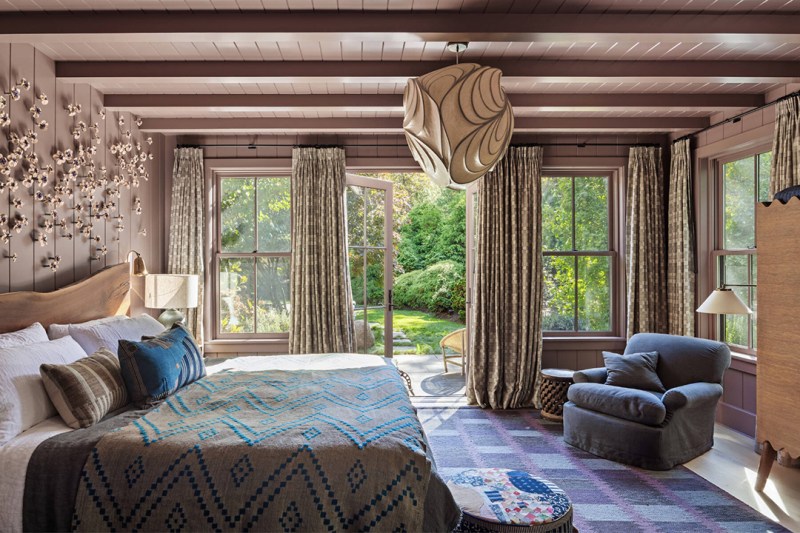 A Top Marketing Exec's Fashionable East Hampton Home Redesigned by Heidi Caillier Asks $10M