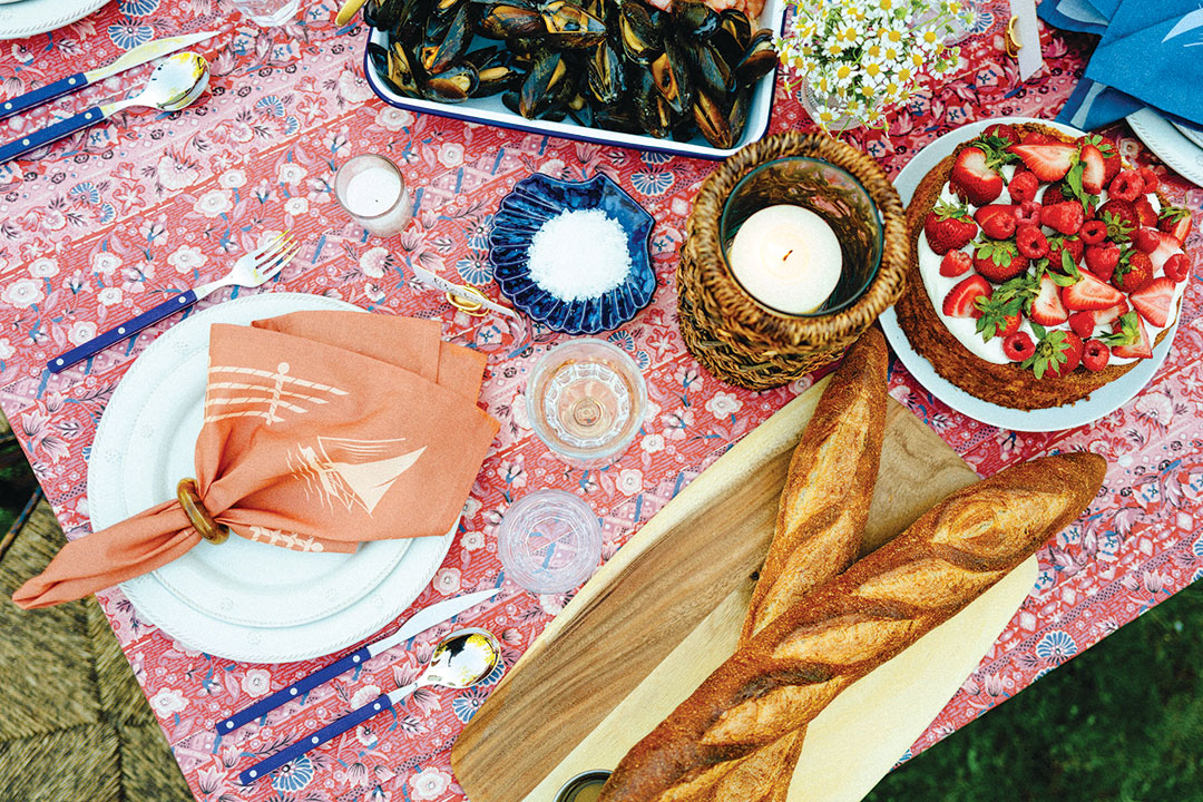 Set the Scene for Summer Entertaining with These Stylish Finds