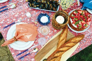 Set the Scene for Summer Entertaining with These Stylish Finds