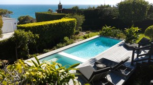 Orlando Bloom Relists His Cool, Circa-1970s Malibu Home at a Discount