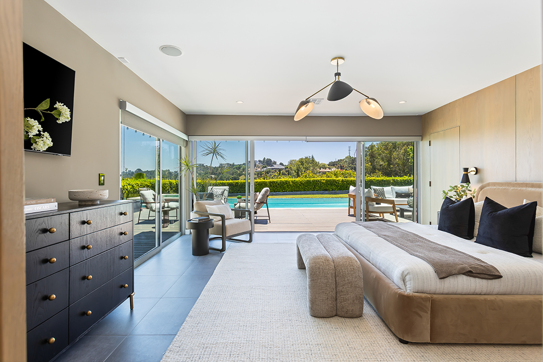 Actor Josh Duhamel Sells His Laidback Yet Luxurious Encino Oasis for Over Asking