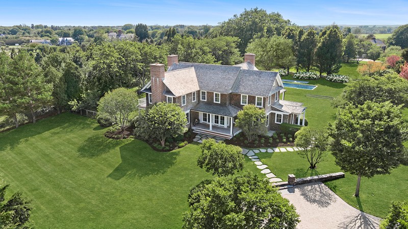 Meg Ryan's Elegant and Pricey Hamptons Retreat Finds a Buyer