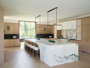 Darien Custom Beauty Created by Award-Winning Builder Oliver Wilson Sells for $8.75M