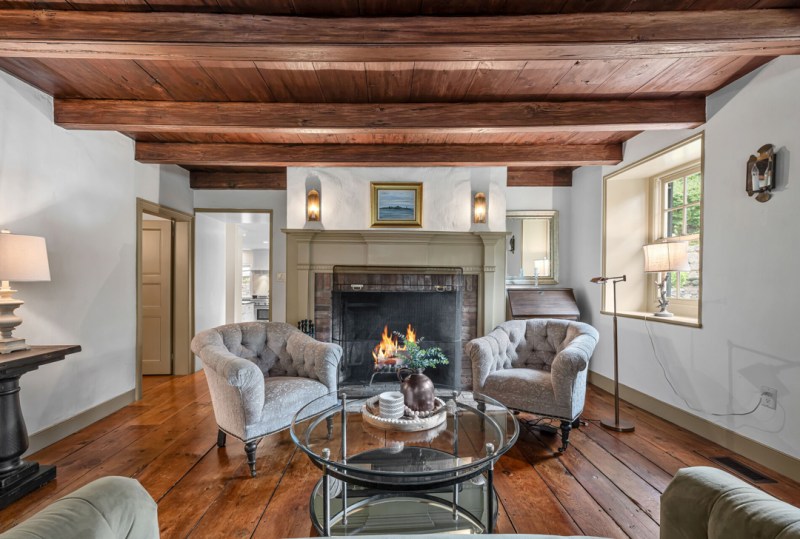 The Oldest Home in New Jersey Has Nearly 270 Years of Stories to Tell—and a $1.8M Price Tag