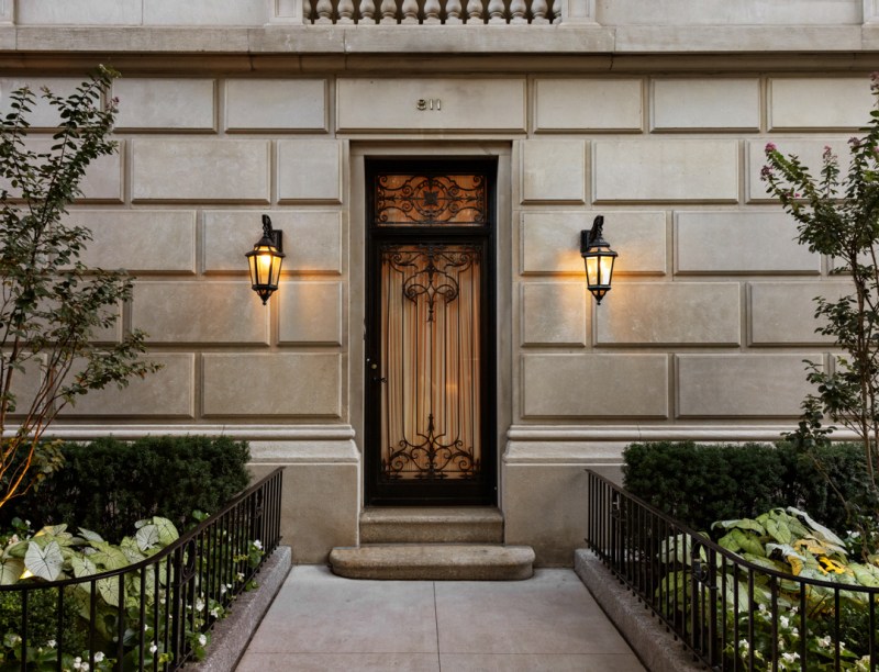 David H. Murdock’s Former Fifth Avenue Residence Lists for $15M