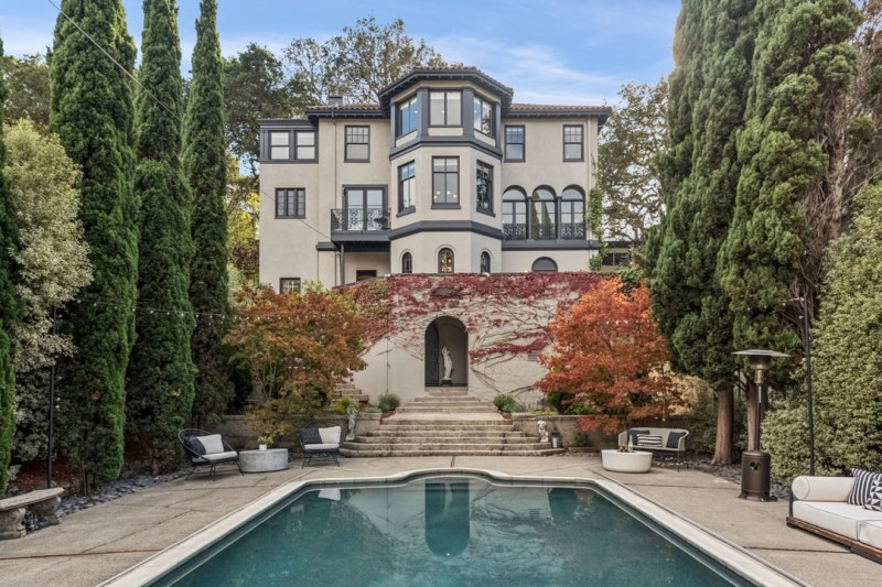 A Historic Willis Polk Estate With a “Soulful” Redesign Asks $3M in Berkeley