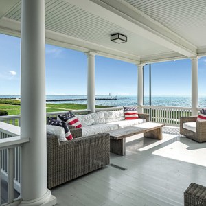 "Front Row" Fenwich Beach Home Lists for $6.5M
