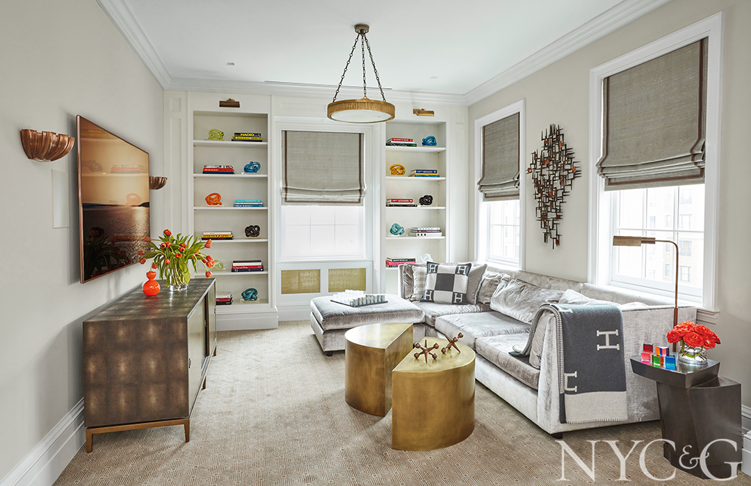 Luxurious family room full of texture