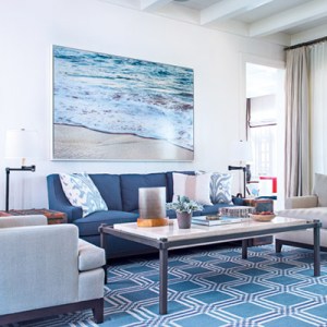 10 Blue and White D&eacute;cor Ideas to Incorporate Into Your Home
