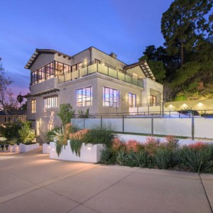Rihanna's $6.8M Hollywood Hills Home May Need Some Work