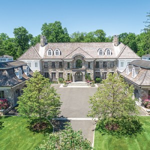 Massive 9-Bedroom Georgian Home Lists in Greenwich $16.3M