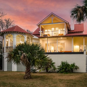 A Beautiful Property on Sullivan&rsquo;s Island Lists for $3.2M