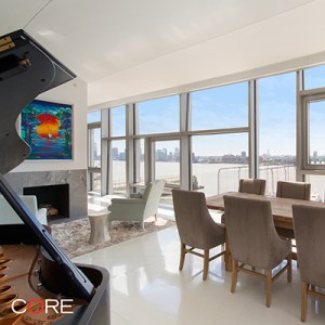 Kelsey Grammer Finds a Buyer for His West Chelsea Condo