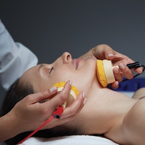 27 Ways to Pamper Yourself this Holiday Season