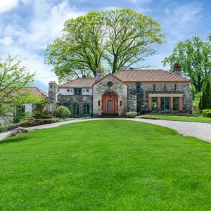A 1936-Built Darien Villa Designed with Music in Mind Wants $6.8M