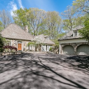 Cyndi Lauper Unloads the Stamford Home She&rsquo;s Owned for Decades