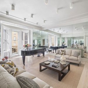 Roberta Flack Reduces Dakota Apartment by $2M