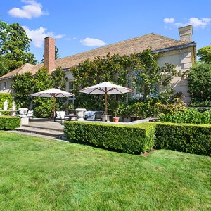 Southampton's Storied Four Fountains Estate Is for Sale for the First Time in 25 Years