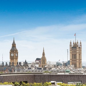 Taylor Swift House Hunts Near Her New Boyfriend