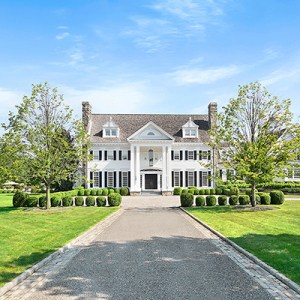 A Stately Lakefront Greenwich Estate Seeks $15.5M