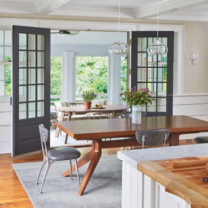 A Masterful Redesign Makes Room for Indoor-Outdoor Entertaining