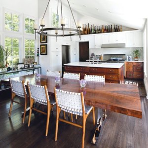 10 Bright Kitchens Bathed in Natural Light