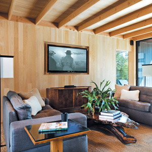 Tour the Rustic Fire Island Getaway of Decorator Rob Southern